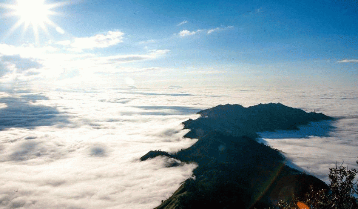 Conquering Mount Pha Luong