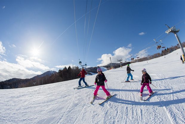 trượt tuyết nổi tiếng ở Nhật Bản
