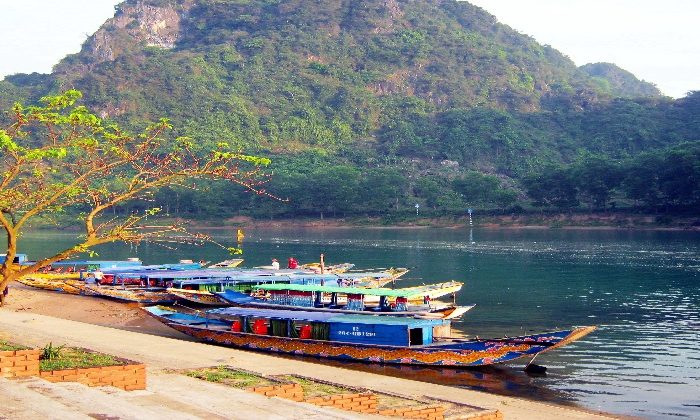 Tour du lịch Hà Nội - Quảng Bình 3N4Đ di chuyển bằng tàu hỏa