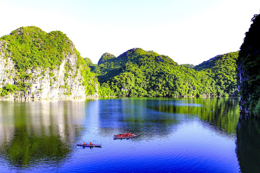 Trekking vườn quốc gia Cát Bà