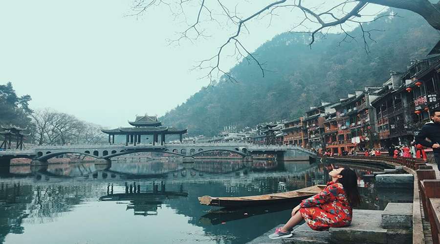 Tour Trung Quốc 5 ngày 4 đêm giá rẻ : Khám phá Phượng Hoàng Cổ Trấn - Trương Gia Giới